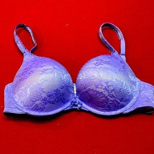 Victoria’s Secret body by Victoria push up bra